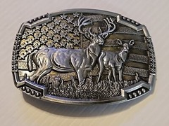 DEER HUNTING BUCK HUNTER / AMERICAN FLAG Metal Belt Buckle
