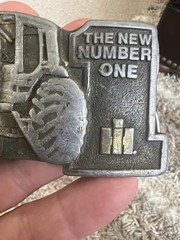 Vintage International Harvester « The New Number One » Belt Buckle Tractor