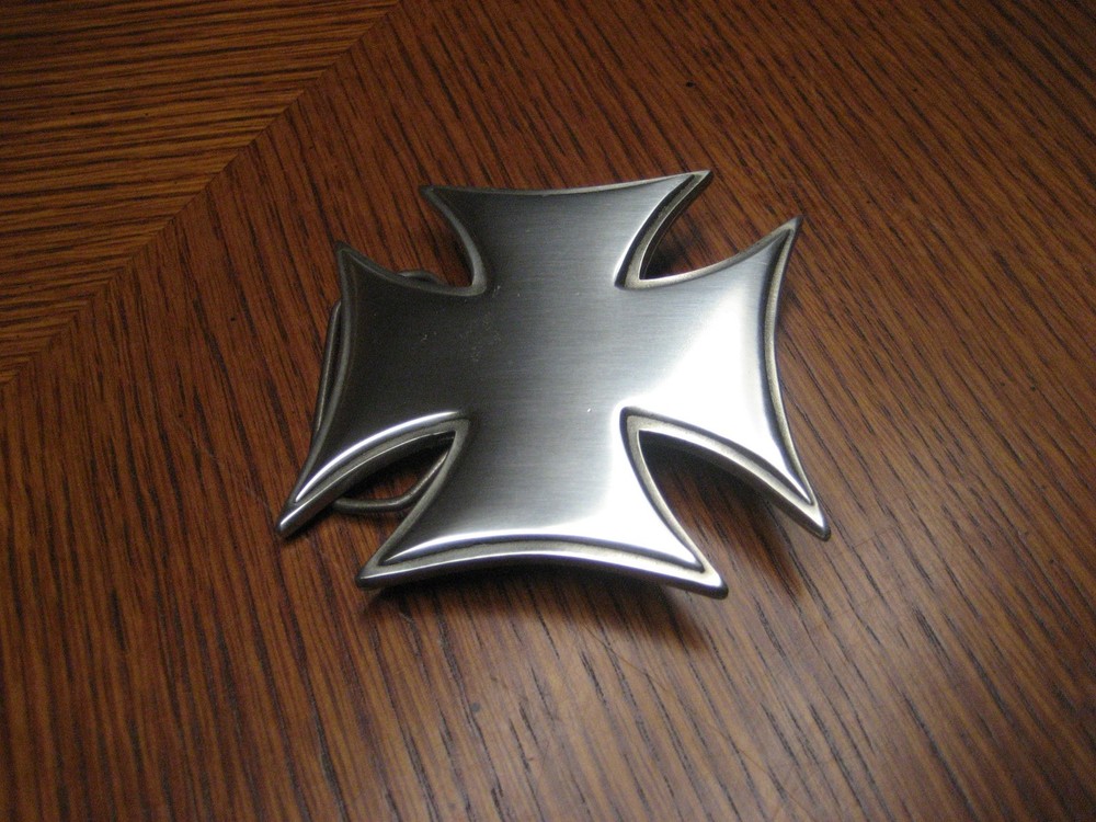 IRON CROSS WITH SKULLS BELT BUCKLE 3&Prime; #4638 PEWTER NEW
