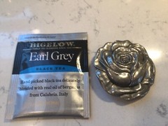 VINTAGE FINE PEWTER ROSE HEAD BELT BUCKLE 2 1/8” diameter
