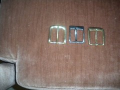 LOTS OF 3 REGULAR BUCKLE FOR 1 1/4 IN WIDE 1 SILVER 2 GOLD DIFERENT DESINGS