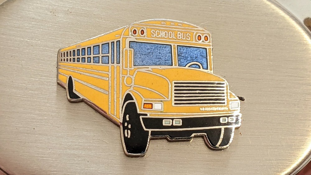 YELLOW SCHOOL BUS BELT BUCKLE