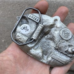 Free & Easy « Slippery When Wet » Tanside Belt Buckle 1992 Dragon Collection B28