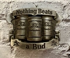 Vintage 1990s « Nothing Beats A Bud » Anheuser-Busch Budweiser Belt Buckle
