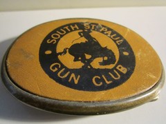 VINTAGE SOUTH ST. PAUL GUN CLUB LEATHER BELT BUCKLE – GW-26