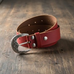 Pin Buckle Belt Buckle with Ornament – Classic Metal Design
