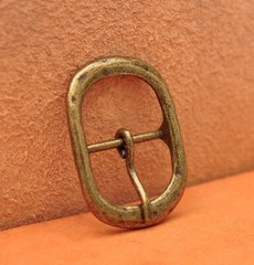 Men Vintage Retro Brass Classic Pin Center Bar Metal Belt Buckle Fit 31MM Straps