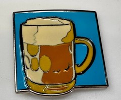 Drinking Glass Beer Mug Overflowing Beer Novelty Bar Gag Gift Belt Buckle