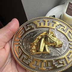 Men&rsquo;s Western Oval Belt Buckle Gold Silver Horse Head Greek Key 1.5 in