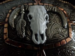 CRUMRINE ROPE EDGE SKULL HEAD BELT BUCKLE IN PACKAGE NEVER WORN COST WAS 75.00