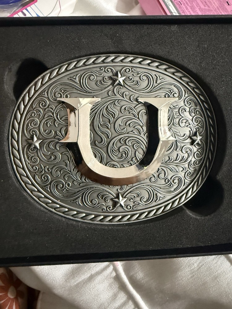 Men&rsquo;s Silver Tone Oval Western Belt Buckle Letter U Scrollwork Metal