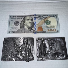 Vintage Military Belt Buckle Vietnam 101ST airborne 1st Cav. New Old Stock ￼