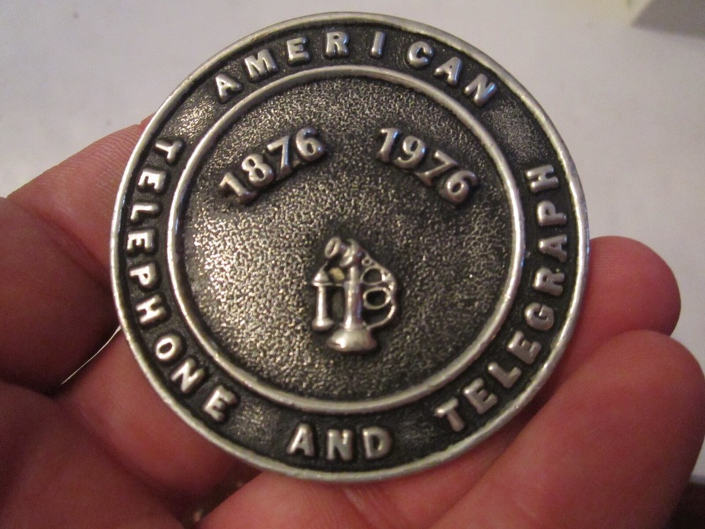 VINTAGE AMERICAN TELEPHONE & TELEGRAPH BELT BUCKLE – 1876 – 1976 – GW13