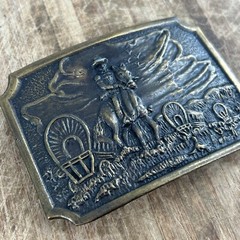 Vtg brass belt buckle western pioneer wagon trail cowboy horse approx 3.5&Prime;x2.5&Prime;