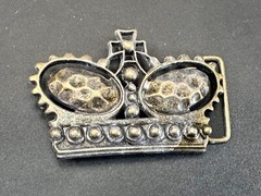 The Royal Crown – Vintage See Through Cutout Studded Belt Buckle