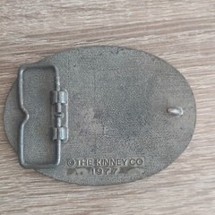 Vintage 1977 The Kinney Co « CARL » Heavy Duty Oval Metal Belt Buckle
