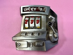 Jackpot Lucky Seven&rsquo;s Vegas Style Slot Machine Figural Gambling Belt Buckle