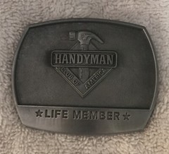 VINTAGE BRASS 1996 HANDYMAN CLUB OF AMERICA LIFE MEMBER NOVELTY BELT BUCKLE