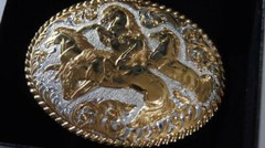 CRUMRINE WESTERN BELT BUCKLE WILD HORSES OVAL GOLD SILVER C08700
