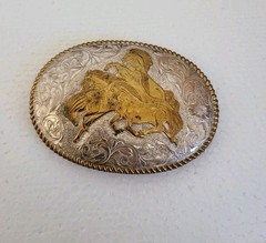🐎CRUMRINE WESTERN BELT BUCKLE WILD HORSES OVAL SILVERPLATE ON BRONZE🐎