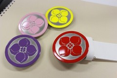 Red Silver Pop Buckle Peach Four Leaf Clover White Leather Round Adjustable Belt