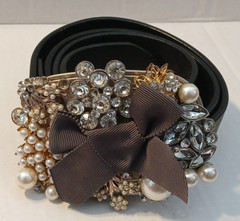 SIGNED DESIGNER CRYSTAL & FAUX PEARL BELT BUCKLE W/ BELT