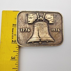 Vintage 1976 Bicentennial Liberty Bell Commemorative Belt Buckle Americana