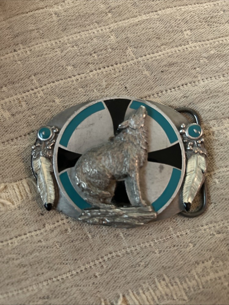 Belt Buckle – Wolf And Feathers