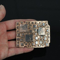 Rustic Copper Belt Buckle With Geometric Relief Design For Jeans