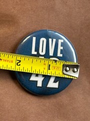 Minnesota Timberwolves NBA BASKETBALL pin pinback button Round LOVE 42 Blue 2&Prime;