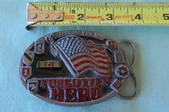 1987 VIETNAM VET AMERICAN FLAG FORGOTTEN HERO ENAMEL PEWTER BELT BUCKLE VTG