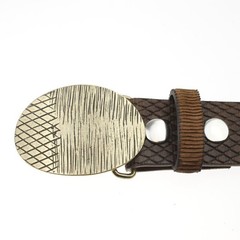Industrial Style Oval Belt Buckle – Striking Texture for Leather Belts