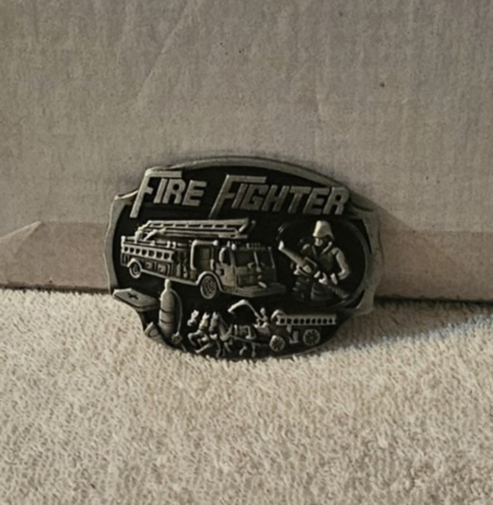 FIREFIGHTER FIRE TRUCK FIRE DEPARTMENT FIREMAN HORSES HOSE BELT BUCKLE