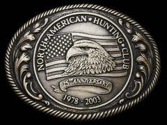LA03112 GREAT 2003 ***NORTH AMERICAN HUNTING CLUB*** 25th ANNIVERSARY BUCKLE