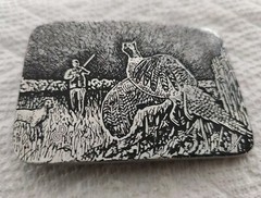 EXQUISITE SILVER TONE QUAIL HUNTING SCENE BELT BUCKLE BY DG