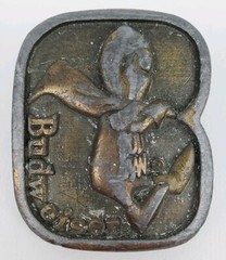 Vintage Budweiser Beer Budman Distressed Brass Tone Metal Belt Buckle 1976