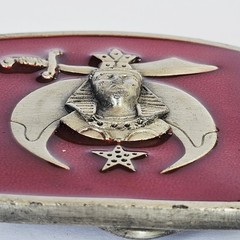 1984 Bergamot Brass Works Shriners Masonic Belt Buckle Red Enamel X-147 Vintage