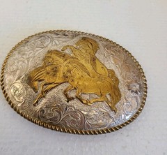 🐎CRUMRINE WESTERN BELT BUCKLE WILD HORSES OVAL SILVERPLATE ON BRONZE🐎