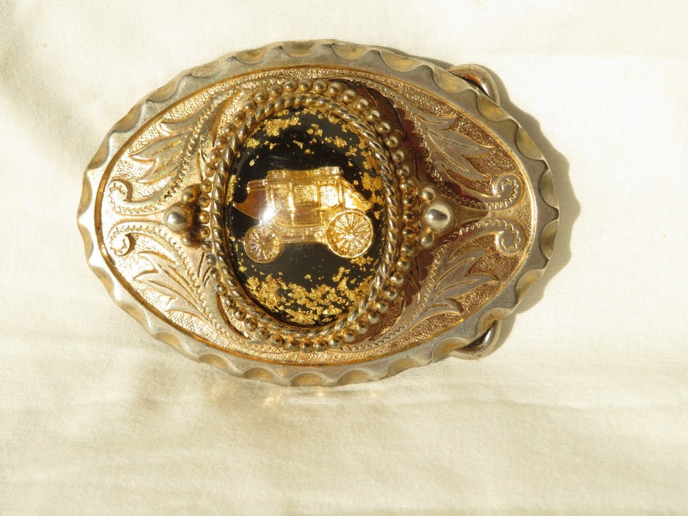 Belt Buckle Western Style Gold Tone Oval Stage Coach Gold Flake Inlaid Vintage