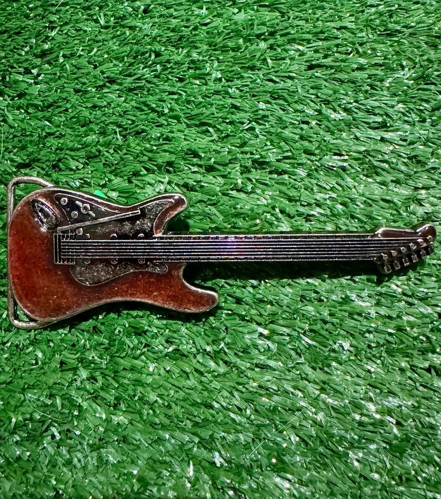 Red Guitar Music Men&rsquo;s Belt Buckle