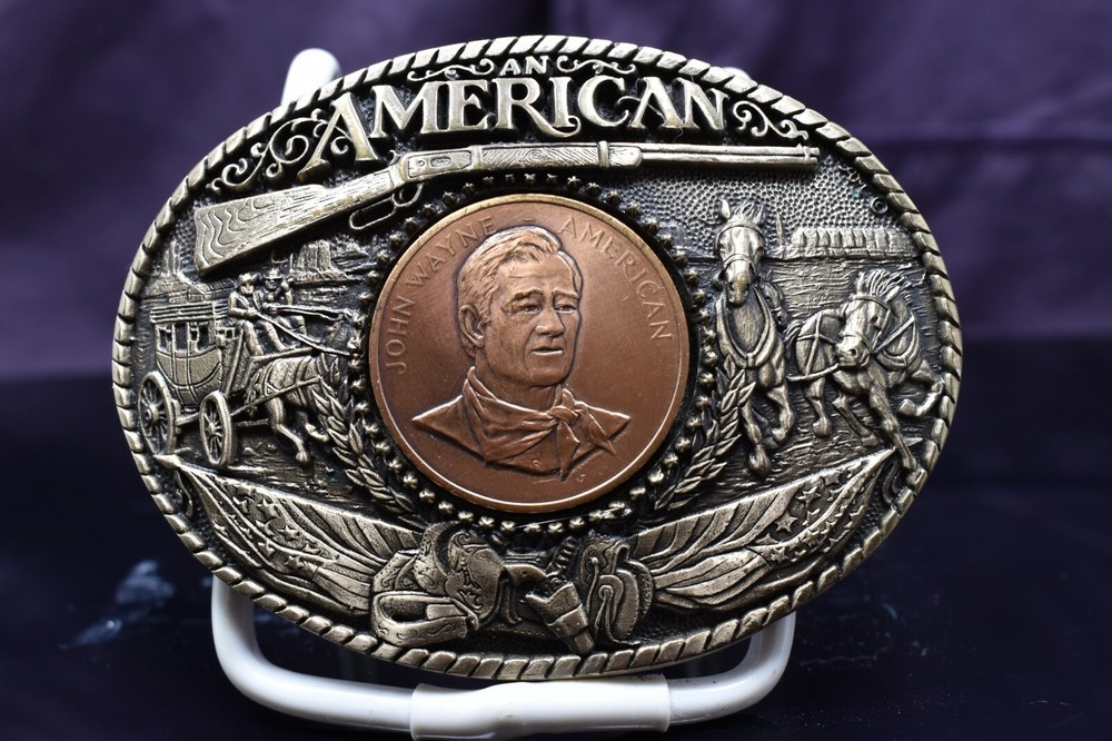 RAINY MOUNTAIN DESIGNS ADM JOHN WAYNE AN AMERICAN REGULAR EDITION UNWORN [P]
