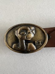 1982 AUTHENTIC MOVIE E.T. BELT BUCKLE – GW-14