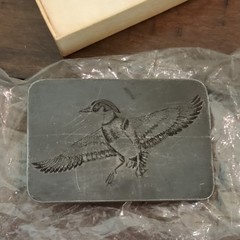 Men&rsquo;s Silver Tone Engraved Flying Duck Metal Belt Buckle