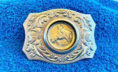 WESTERN BELT BUCKLE Silver Metal HORSE OR COIN MEN S ACCESSORIES CLASSIC LOOK