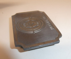 VTG Rare Merrill, WI Bill&rsquo;s House Of Guns Metal Belt Buckle 3 1/4&Prime; x 2 1/8&Prime; USA