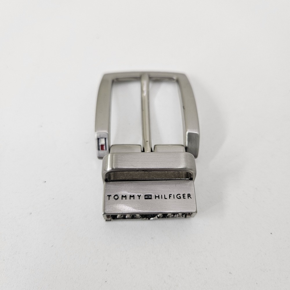 Tommy Hilfiger Men&rsquo;s Reversible Pin Belt Buckle Silver Tone 1.5&Prime; (38mm)