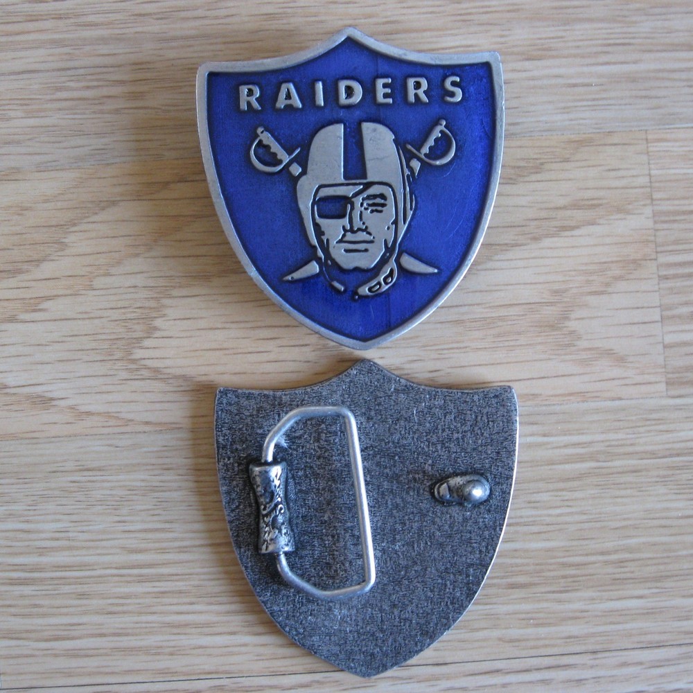 Raiders Oakland football belt buckle (choice colors)