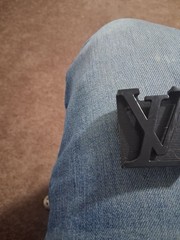 Louis Vuitton Men&rsquo;s LV Logo Belt Buckle Black Metal Fits 1.5 in Belt