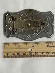 Men&rsquo;s Western Silver Tone Belt Buckle Gold Tone Bronc Scroll Engraved 1.5&Prime;