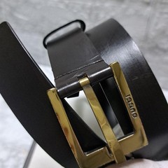 GUCCI buckle belt Logo Gold hardware Dark Brown Men&rsquo;s Leather Made in Italy Used